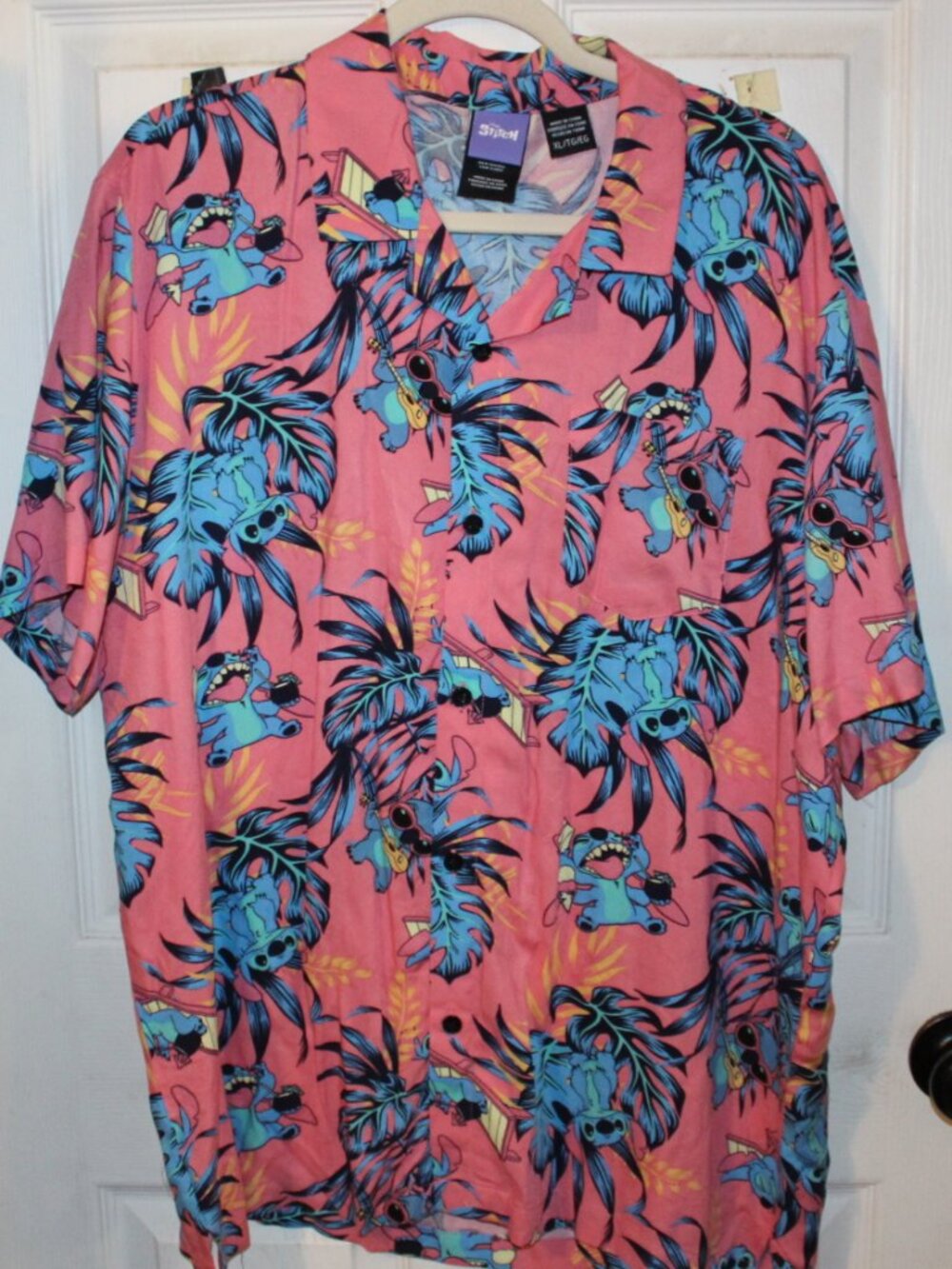 NWOT Men's Stitch Hawaiian button-down shirt size XL FUN!!